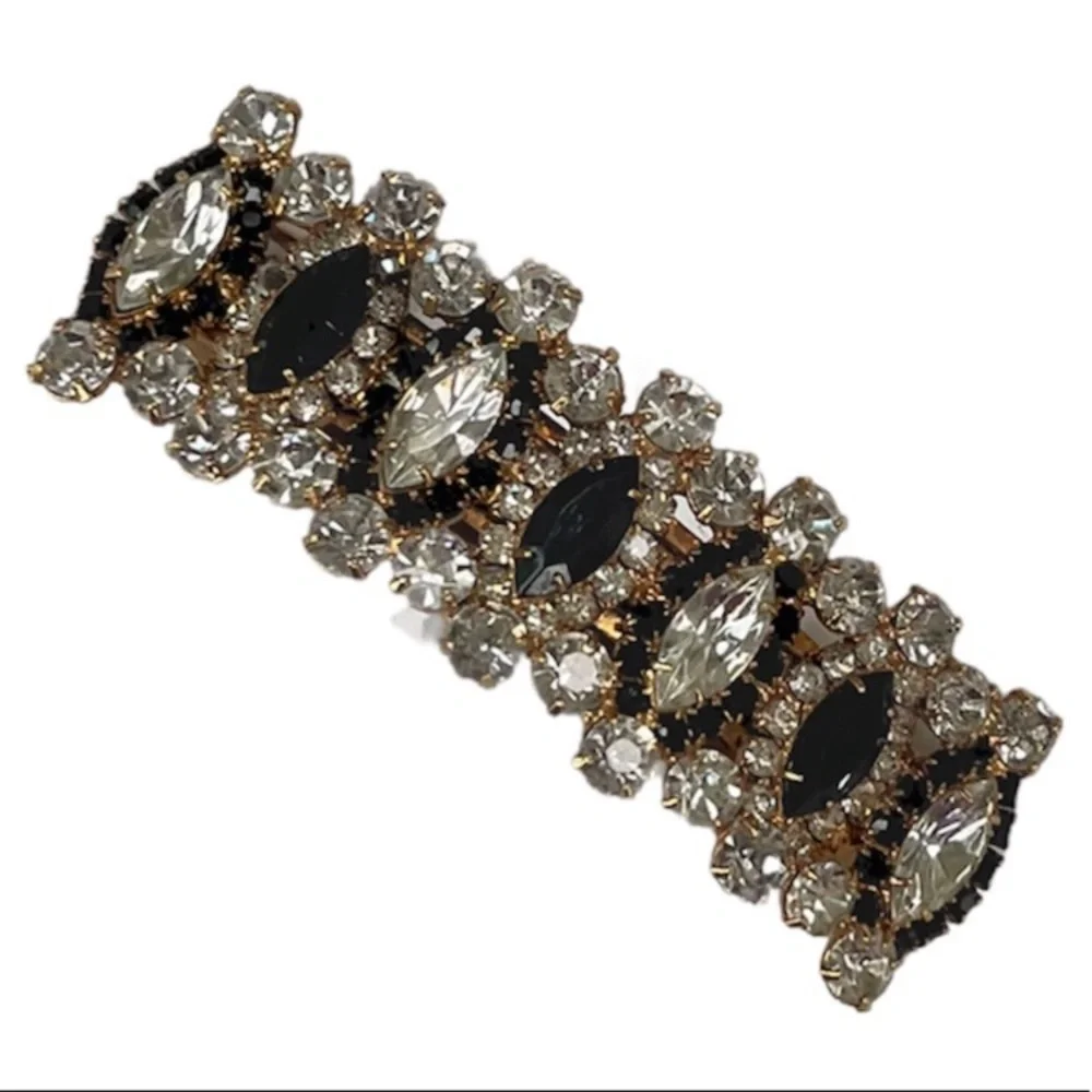Vintage hair clip
